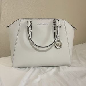 BRAND NEW W/ tag Michael Kors purse